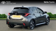 Toyota Yaris 1.5 Hybrid Design 5dr CVT Hybrid Hatchback